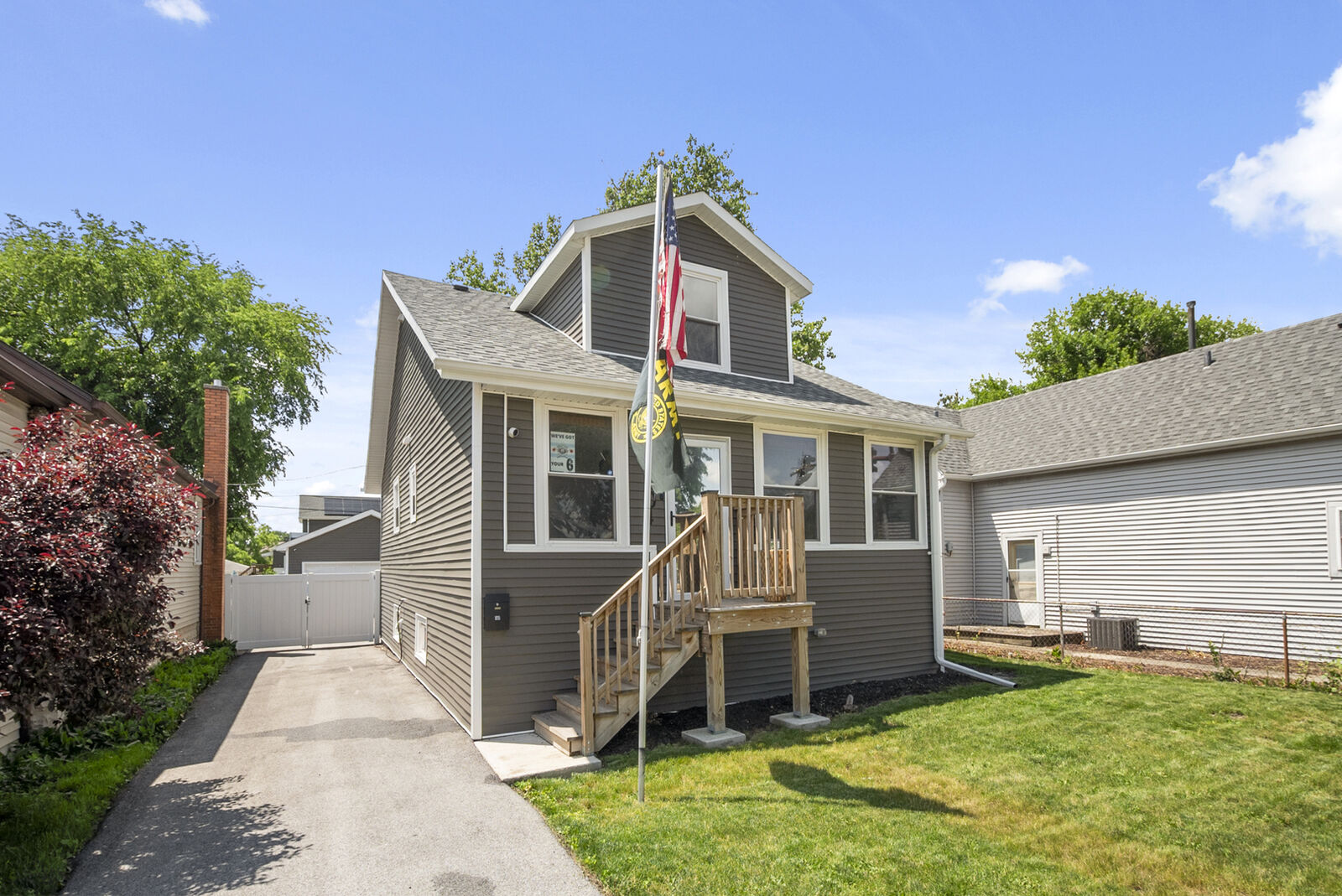 Property Photo:  10904 S Kedzie Avenue  IL 60655 