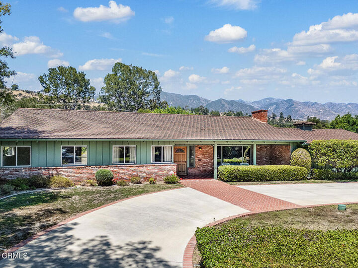 Property Photo:  4918 Vineta Avenue  CA 91011 