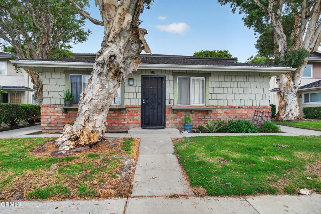 Property Photo:  711 Halyard Street  CA 93041 