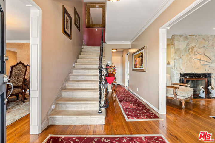 Property Photo:  4152 Mount Vernon Drive  CA 90008 