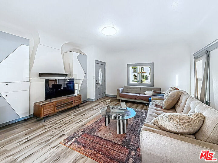 Property Photo:  3025 Edgehill Drive  CA 90018 