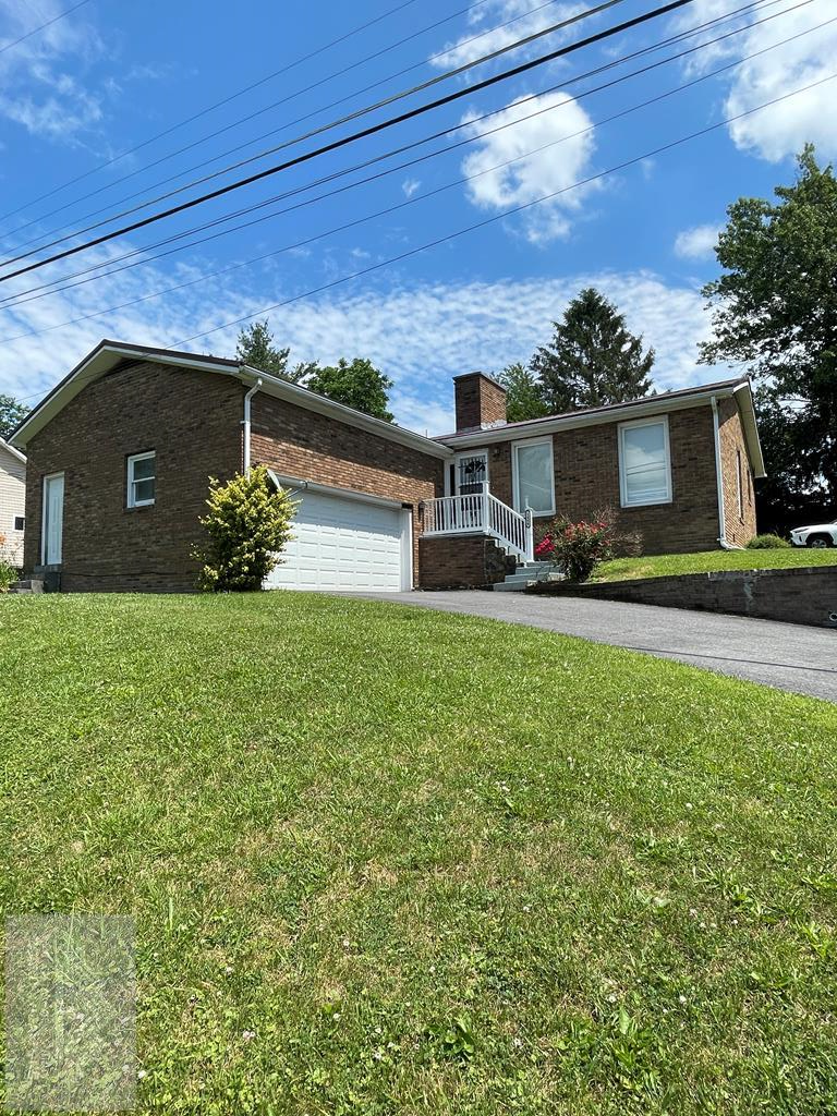 Property Photo: 1424 Old Athens Road WV 24740