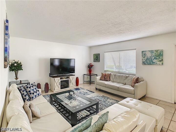 Property Photo: 4625 Bayshore Drive D8 FL 34112
