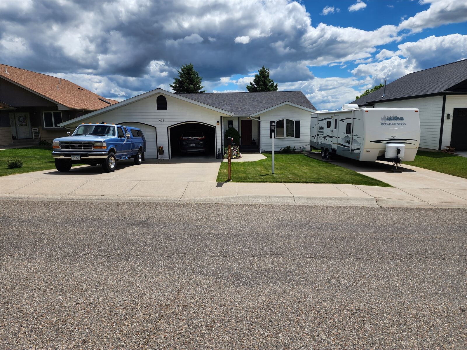 Property Photo:  1022 Valley View Drive  MT 59404 