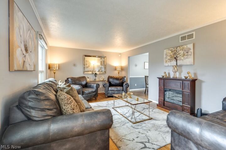 Property Photo:  6895 Grant Drive  OH 44251 