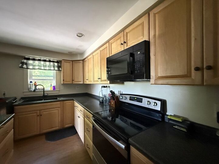 Property Photo: 309 Bradford Road NH 03773