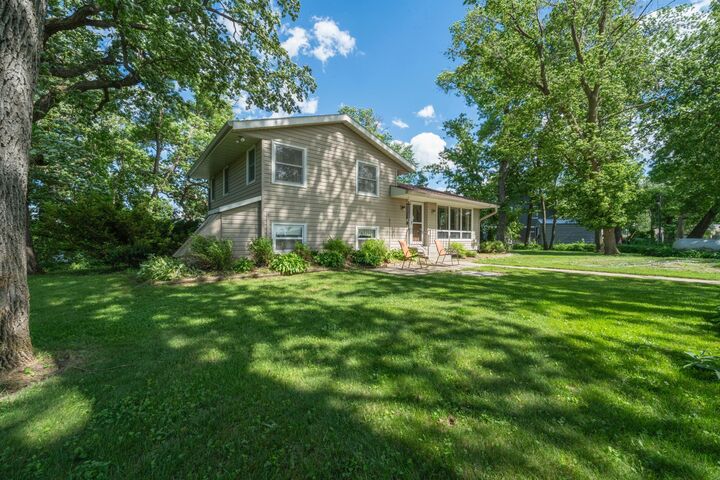 Property Photo:  44836 Saukview Drive  MN 56378 