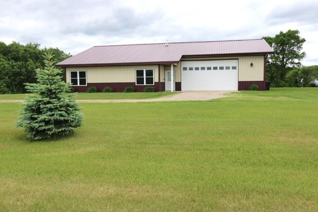 Property Photo: 32501 State Highway 108 MN 56528