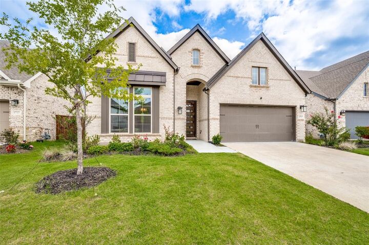 Property Photo: 1717 Buttercup Avenue TX 76227