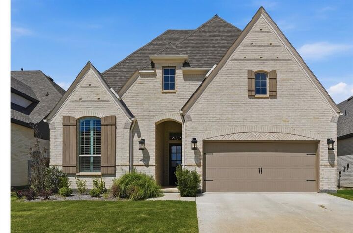 Property Photo: 7613 Whisterwheel Way TX 76123