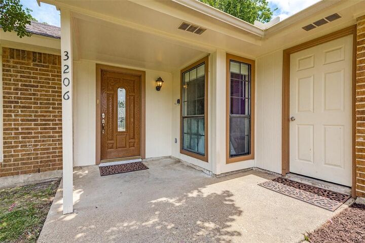 Property Photo:  3206 Wintersmith Drive  TX 76014 