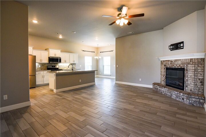 Property Photo:  531 Melrose Place  AR 72712 