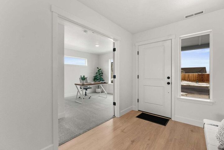 Property Photo:  4060 SW Pumice Avenue 80  OR 97756 