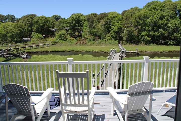 Property Photo: 133 Edgewater Dr W MA 02536