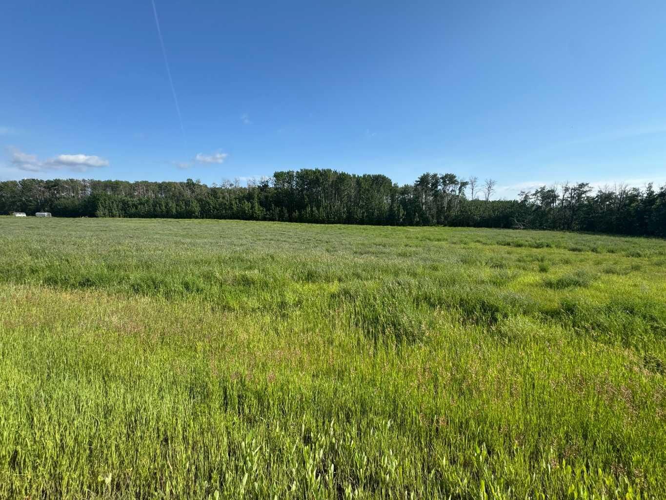 Property Photo: NW-36-70-7-W6 Part Of NW Lot 6 AB T8W 5C7
