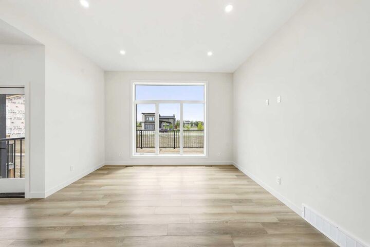 Property Photo:  13 Tranter Street  AB T4P 0Y9 