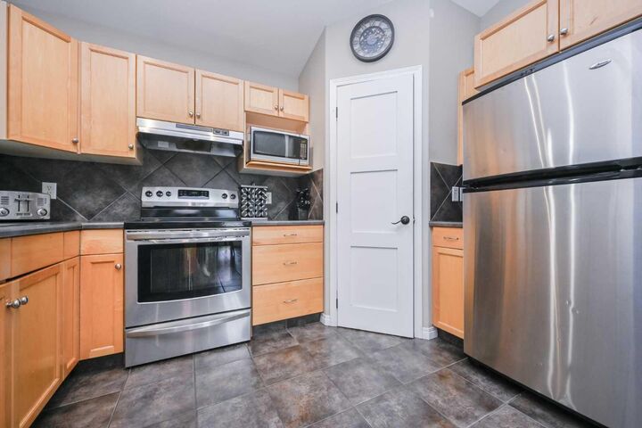 Property Photo: 73 Pinnacle Avenue AB T8W 2V8