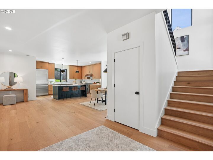 Property Photo: 15592 Waluga Dr OR 97035