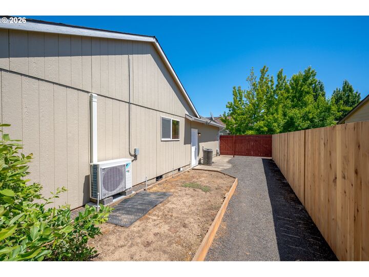 Property Photo: 3149 NE Maloney Dr OR 97128