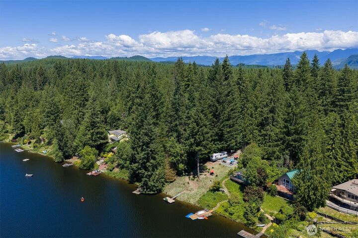 Property Photo: 19725 330th Avenue NE WA 98019