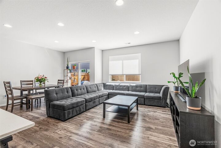 Property Photo:  11326 NE 23rd Street  WA 98684 