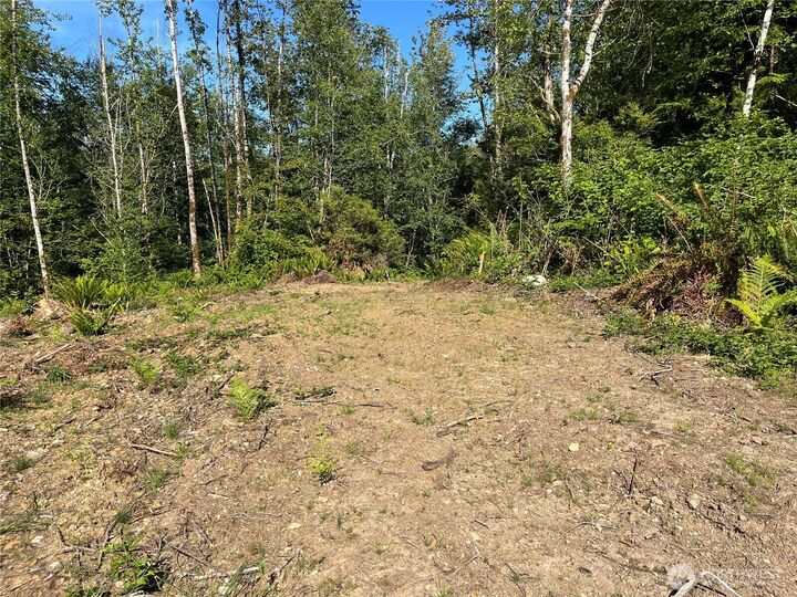 Property Photo: 4613 182nd Drive NE WA 98290