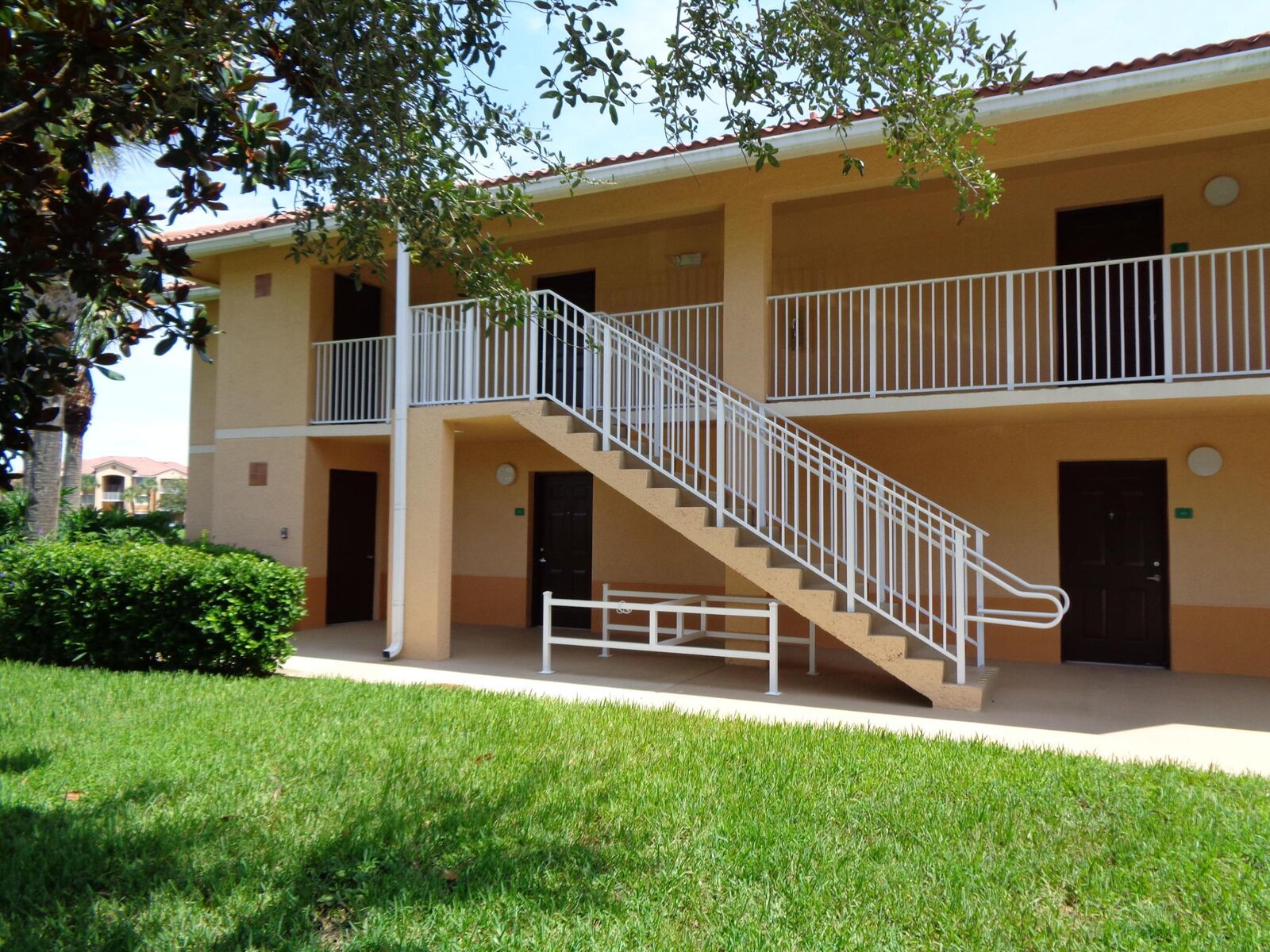 Property Photo:  191 SW Palm Drive NW 102  FL 34986 