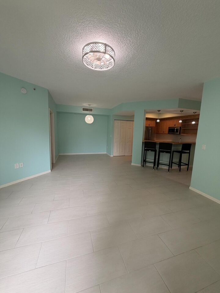 Property Photo:  630 S Sapodilla Avenue 416  FL 33401 