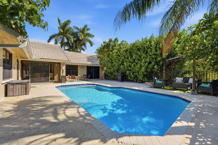 Property Photo:  9577 Majestic Way  FL 33437 