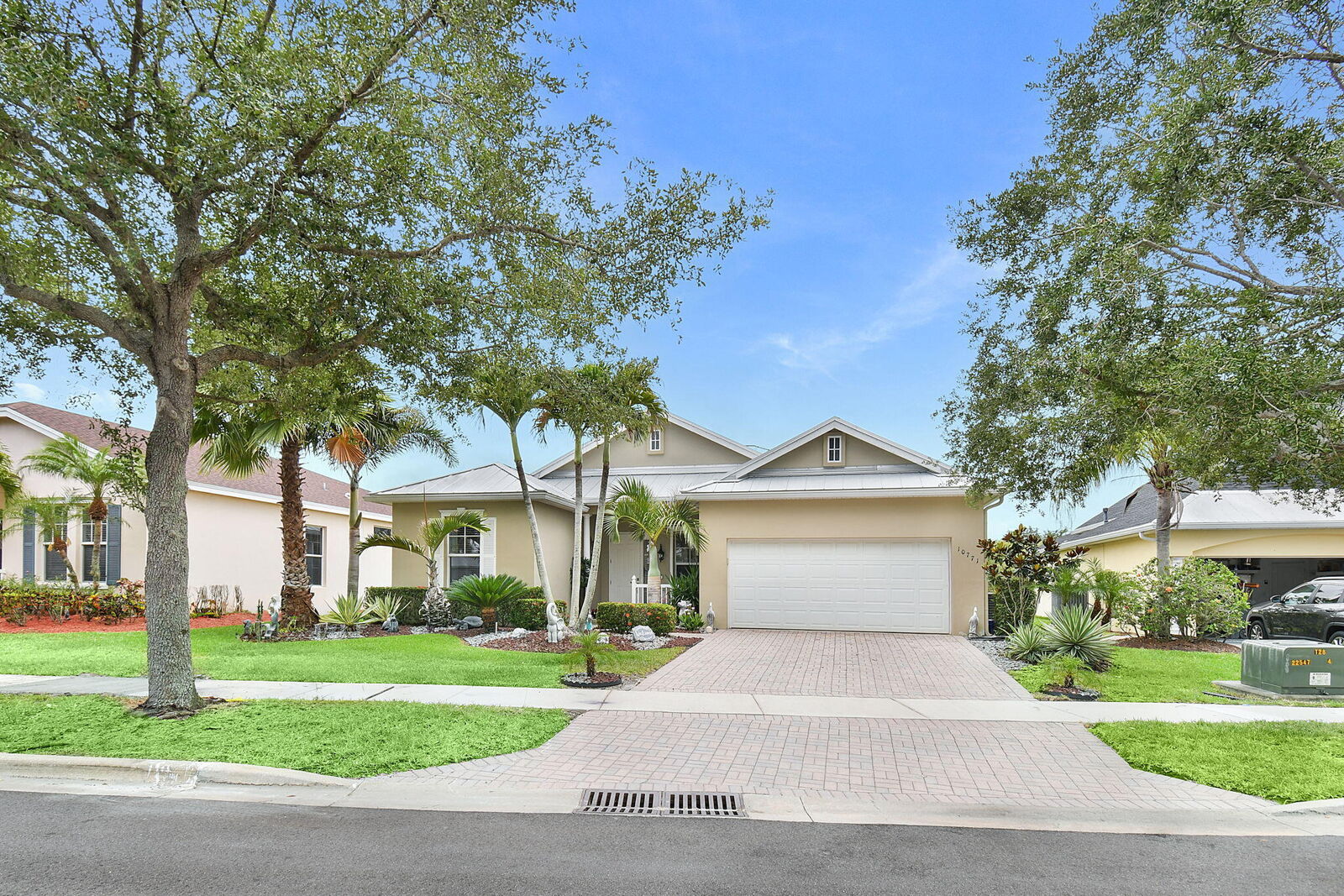 Property Photo:  10771 SW Waterway Lane  FL 34987 