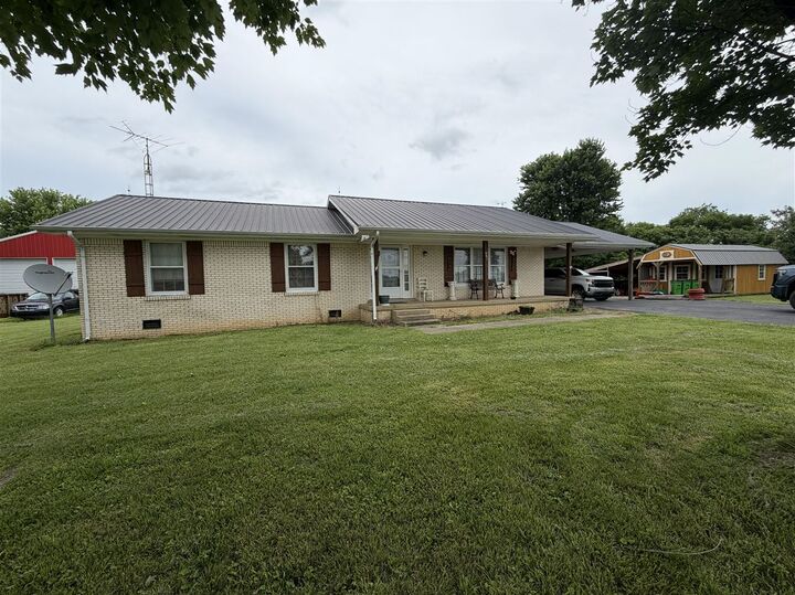 Property Photo: 9610 Brownsville Road KY 42717