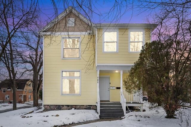 Property Photo:  701 Washtenaw Avenue 2  MI 48197 