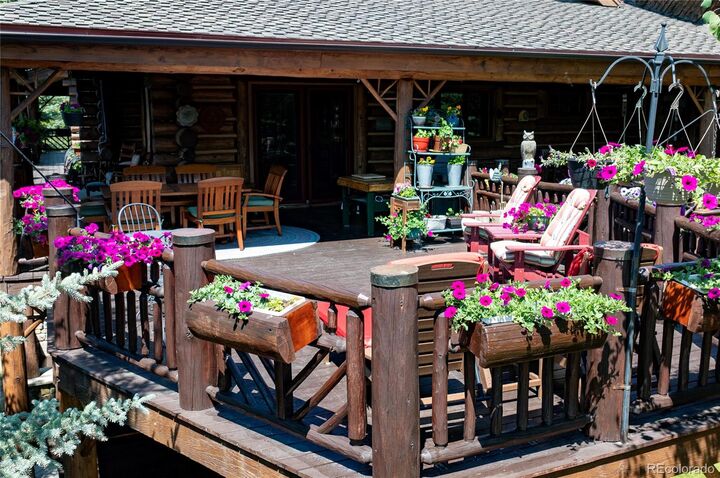 Property Photo:  61 Farview Lane  CO 80447 