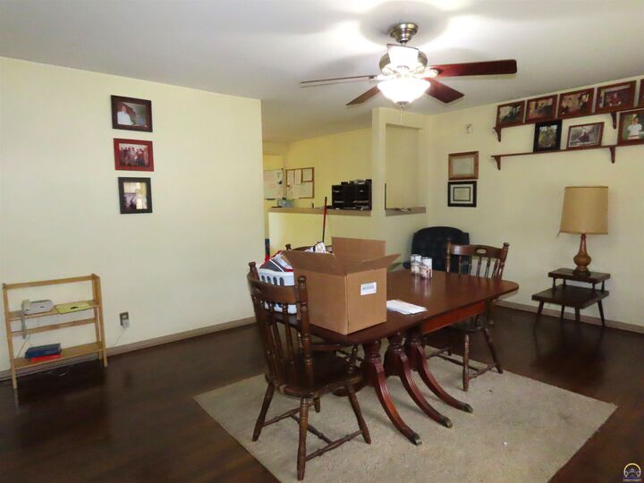 Property Photo:  5401 SW 28th St  KS 66614 