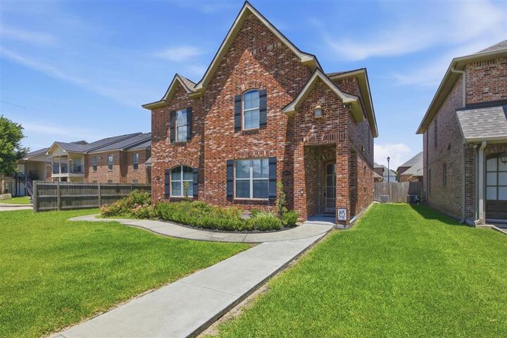 Property Photo: 1550 Lacadie Drive LA 70605