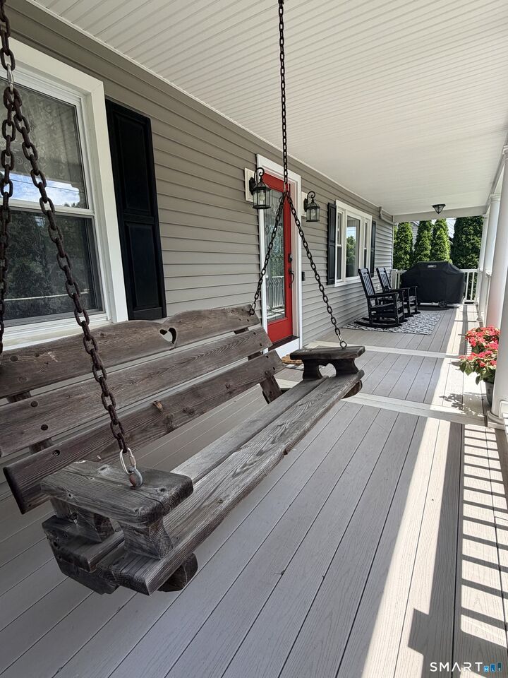 Property Photo:  69 Sunnyside Court  CT 06460 