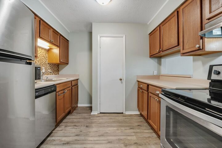 Property Photo: 2020 Continental Avenue 114 FL 32304