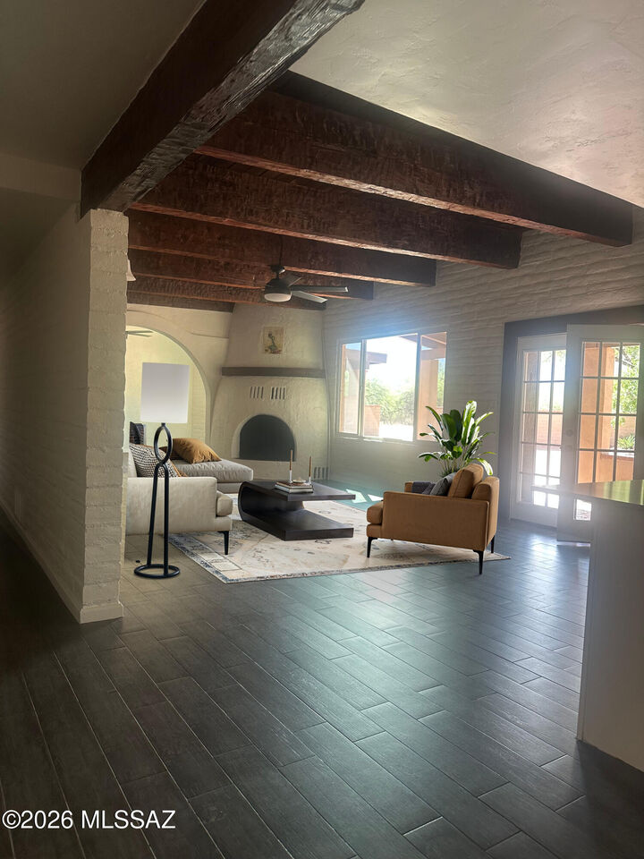 Property Photo:  16290 N Chapulin Way N  AZ 85739 