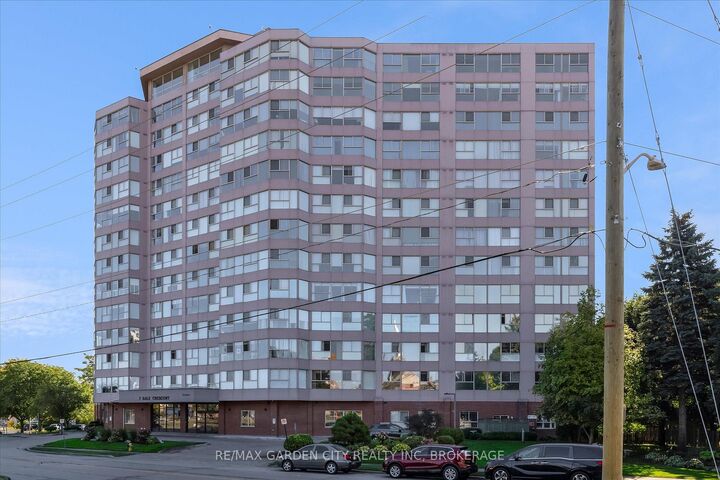 7 Gale Crescent 1111 — photo 1