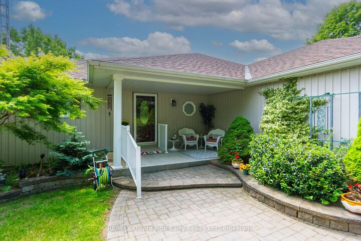 Property Photo: 342 Christiani Road ON K0K 1H0