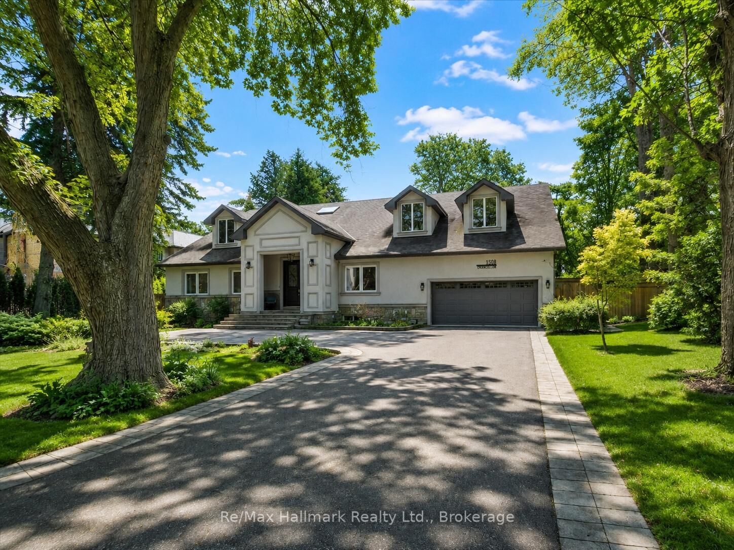 Property Photo: 1508 Oakhill Drive ON L6J 1Y5