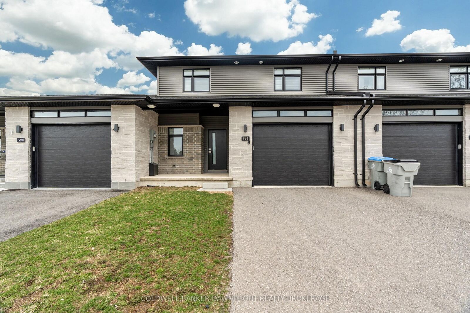 Property Photo: 592 Albert Street ON N0M 1S1