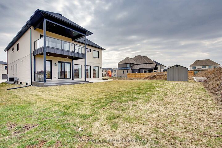 Property Photo: 564 Creekview Chase ON N6G 3X8