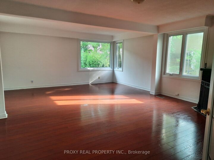Property Photo:  205 Maplehurst Avenue E  ON M2N 3C3 