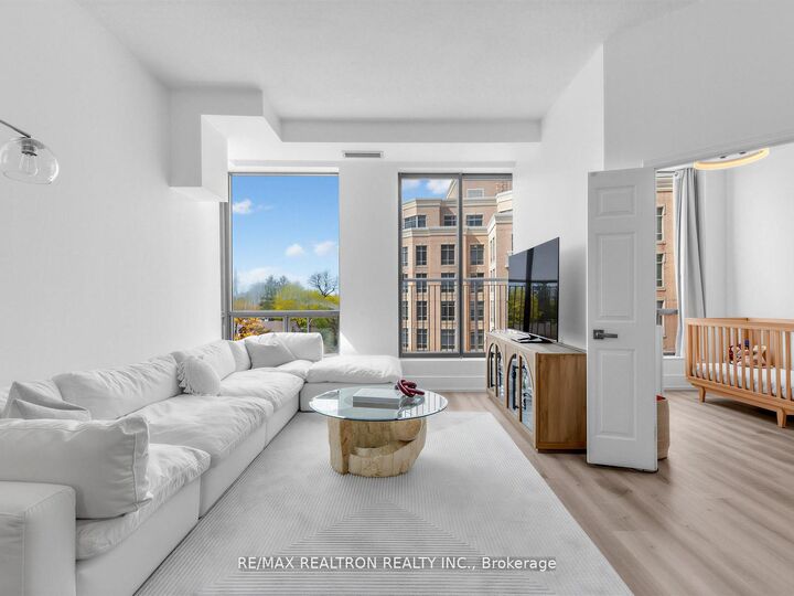 Property Photo: 500 Glencairn Avenue 503 ON M6B 1Z1