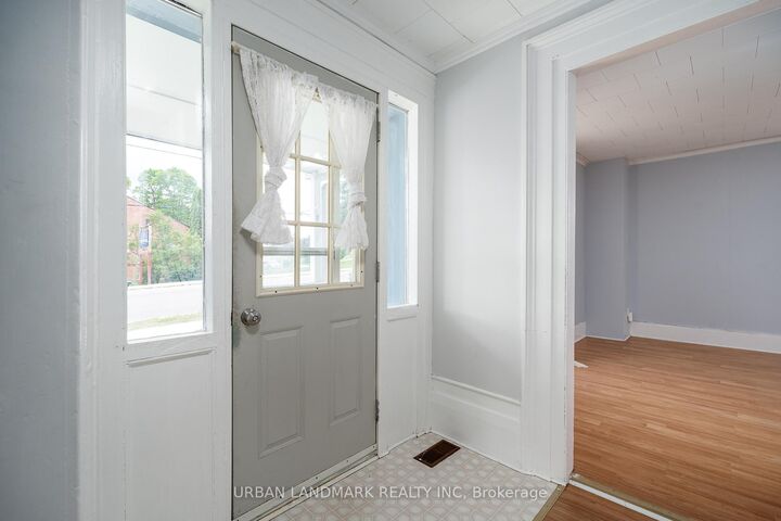 Property Photo: 136 St Lawrence Street ON K0K 2K0