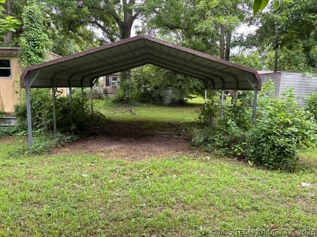 Property Photo: 112 McDaniel Street OK 74470