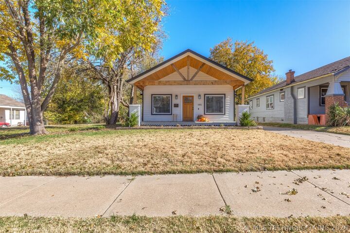 Property Photo: 1415 N Main Street OK 74106