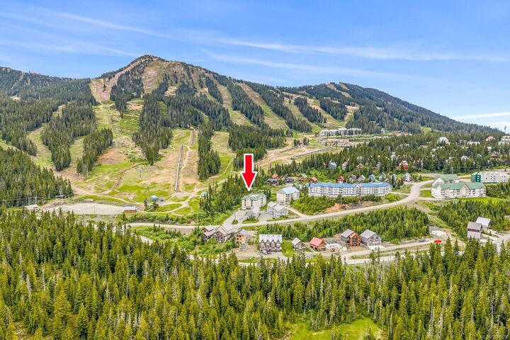 Property Photo: 1380 Henry Rd #301 BC V9J 1L0
