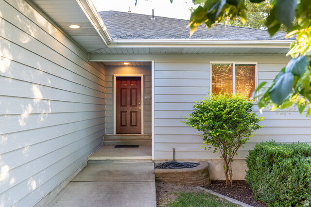 Property Photo: 177 N Mountain Rd UT 84037